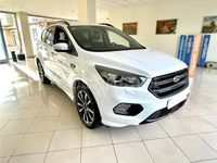 Usado Ford Kuga ST-Line 150 CV (110 kW) 2017 Blanco SUV