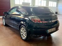Usado Opel Astra GTC Energy 115 CV (84 kW) 2009 Negro Berlina