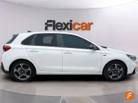 Usado Hyundai i30 N Line 120 CV (88 kW) 2023 Blanco Berlina