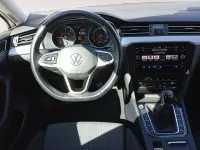 Usado VW Passat Executive 150 CV (110 kW) 2022 Blanco Familiar
