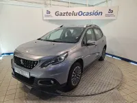 Usado Peugeot 2008 Signature Sky 100 CV (73 kW) 2019 Gris / plata SUV