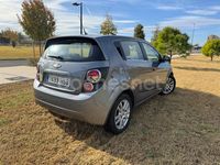 Usado Chevrolet Aveo LTZ 95 CV (69 kW) 2013 Gris / plata Berlina