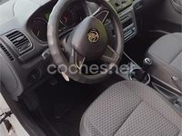 Usado Skoda Fabia 69 CV (50 kW) 2014 Blanco Utilitario