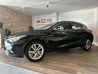 Usado Infiniti Q30 Premium 109 CV (80 kW) 2018 Negro Utilitario