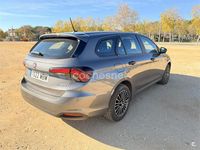 Usado Fiat Tipo 130 CV (95 kW) 2022 Gris / plata Familiar