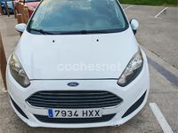Usado Ford Fiesta Trend 75 CV (55 kW) 2014 Blanco Utilitario