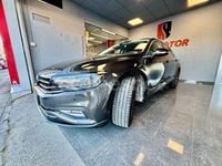 Usado VW Passat Executive 150 CV (110 kW) 2021 Gris / plata Berlina