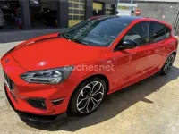 Usado Ford Focus Vignale 125 CV (91 kW) 2020 Rojo Berlina