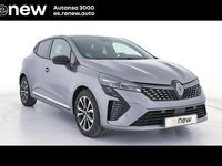 Usado Renault Clio V Techno 100 CV (73 kW) 2025 Gris Berlina