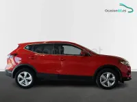 Usado Nissan Qashqai Acenta 115 CV (84 kW) 2020 Granate SUV