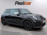 Usado Mini Cooper SE 135 kW (184 CV) 2023 Negro Utilitario