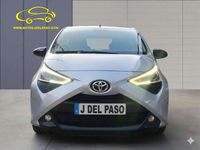 Usado Toyota Aygo X-play 72 CV (52 kW) 2021 Gris Utilitario