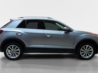 Usado VW T-Roc 110 CV (80 kW) 2024 Gris / plata SUV