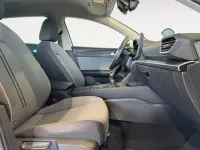 Usado Seat Leon Style 116 CV (85 kW) 2025 Gris