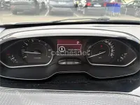 Usado Peugeot 208 GT-line 110 CV (80 kW) 2017 Blanco Utilitario