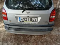 Usado Opel Zafira Elegance 100 CV (73 kW) 2002 Gris / plata Monovolumen