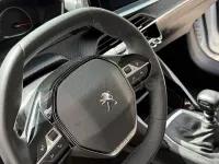 Usado Peugeot 208 Active 100 CV (73 kW) 2022 Blanco Utilitario