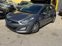 Usado Hyundai i30 Style 135 CV (99 kW) 2013 Gris / plata Berlina