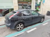 Usado Ford Focus Sport 115 CV (84 kW) 2006 Negro Berlina
