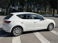 Usado Seat Leon Reference 105 CV (77 kW) 2015 Blanco Berlina
