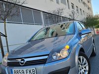 Usado Opel Astra Enjoy 105 CV (77 kW) 2007 Gris / plata Berlina
