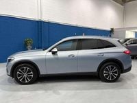 Usado Mercedes GLC220 197 HP (144 kW) 2023 Prateado SUV