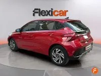 Usado Hyundai i20 100 CV (73 kW) 2024 Rojo Utilitario