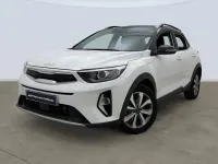 Usado Kia Stonic 101 CV (74 kW) 2021 Negro SUV