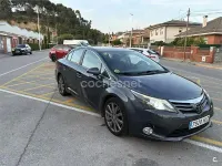 Usado Toyota Avensis Executive 150 CV (110 kW) 2012 Azul Berlina