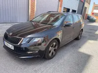 Usado Skoda Octavia G-TEC Ambition 131 CV (96 kW) 2020 Negro Familiar
