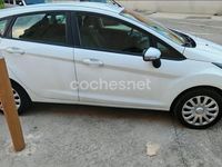 Usado Ford Fiesta Trend 75 CV (55 kW) 2014 Blanco Utilitario