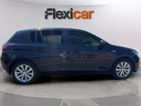 Usado Peugeot 308 Access 110 CV (80 kW) 2018 Azul Utilitario
