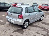 Usado VW Polo United 105 CV (77 kW) 2008 Gris / plata Utilitario