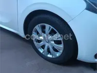 Usado Peugeot 208 Active 99 CV (72 kW) 2019 Blanco Utilitario