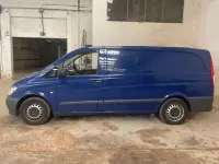 Usado Mercedes Vito 95 CV (69 kW) 2012 Azul Van