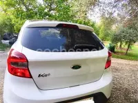 Usado Ford Ka Plus 85 CV (62 kW) 2018 Blanco Utilitario