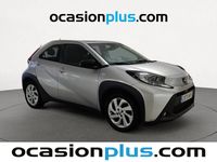 Usado Toyota Aygo X Play 72 CV (52 kW) 2024 Gris / plata SUV