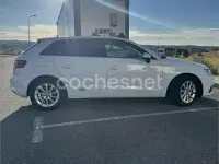 Usado Audi A3 Attraction 110 CV (80 kW) 2014 Blanco Berlina