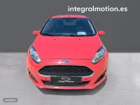 Usado Ford Fiesta Trend 100 CV (73 kW) 2016 Rojo Berlina