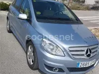 Usado Mercedes B200 140 CV (102 kW) 2009 Gris / plata Monovolumen