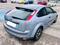 Usado Ford Focus Trend 109 CV (80 kW) 2007 Azul Berlina