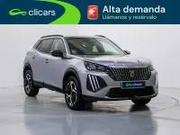 Usado Peugeot 2008 Allure 136 CV (100 kW) 2025 Plateado SUV