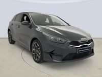 Usado Kia Ceed Style 100 CV (73 kW) 2024 Gris Utilitario