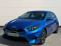 Usado Kia Ceed 100 CV (73 kW) 2025 Azul Utilitario