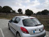 Usado Peugeot 207 90 CV (66 kW) 2009 Gris / plata Berlina