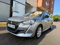 Usado Peugeot 208 Allure 100 CV (73 kW) 2022 Gris / plata Utilitario