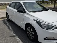 Usado Hyundai i20 GO! 84 CV (61 kW) 2018 Blanco Berlina
