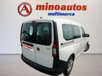 Usado VW Caddy 122 CV (89 kW) 2022 Blanco Monovolumen