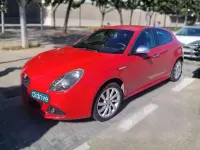 Usado Alfa Romeo Giulietta 170 CV (125 kW) 2011 Rojo Utilitario