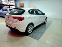 Usado Alfa Romeo Giulietta Super 120 CV (88 kW) 2018 Blanco Utilitario